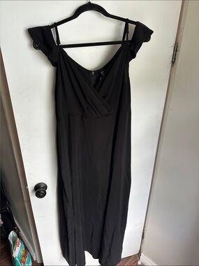 SHEIN Black Off-Shoulder Ruffle Maxi Dress